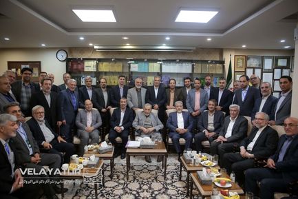 دیدار رئیس ، معاونین و مدیران دانشگاه آزاد اسلامی با دکتر ولایتی
