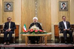 حضور ولایتی در مراسم استقبال از رییس‌جمهور/ عکس