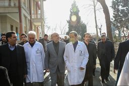 استقبال ولایتی از صالحی در بیمارستان مسیح دانشوری/عکس