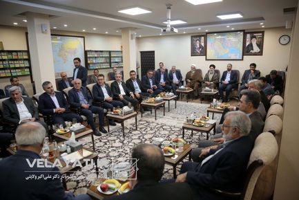 دیدار رئیس ، معاونین و مدیران دانشگاه آزاد اسلامی با دکتر ولایتی