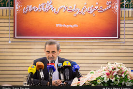 تصاویر نشست خبری رئیس هیئت موسس دانشگاه آزاد اسلامی:کوره ای
