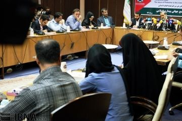 رهبری از موضع‌گیری دولت در قبال غزه رضایت دارند