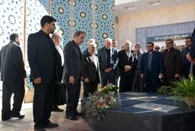 تصاویر اولین بازدید دکتر ولایتی از دانشگاه آزاد اسلامی مشهد